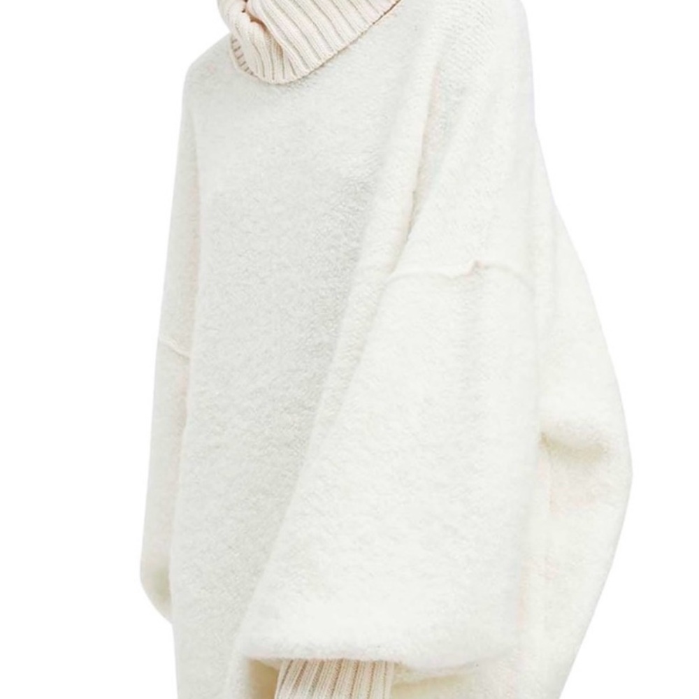 Free People Cream Cowl Neck Sweater Size L pre-owned.